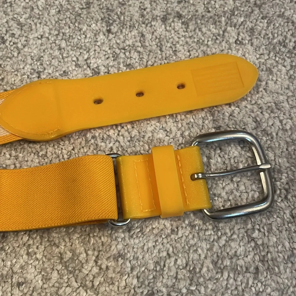 3/$15 - Adidas Youth Baseball Belt, Yellow / Gold